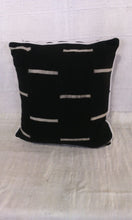 Load image into Gallery viewer, Mud Cloth Cushions  (Mali)
