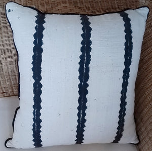 Mud cloth Cushion (Mali)
